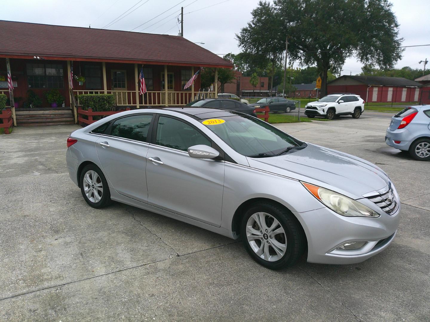 2013 SILVER HYUNDAI SONATA LIMITED; SE (5NPEC4ACXDH) , located at 10405 Abercorn Street, Savannah, GA, 31419, (912) 921-8965, 31.988262, -81.131760 - Photo#2
